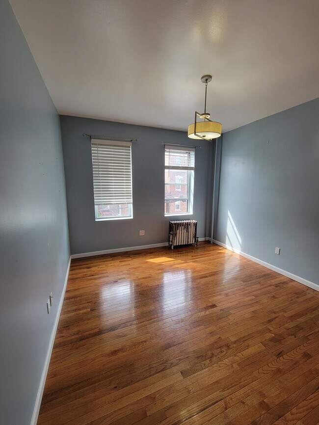 Building Photo - 8600 1st Ave