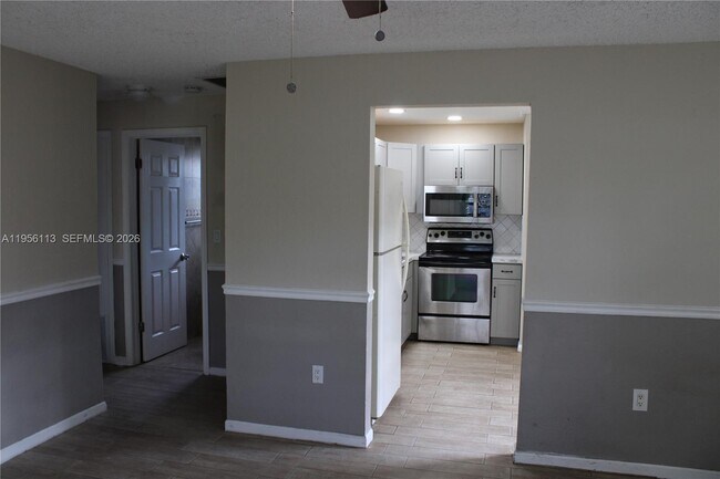 Foto del edificio - 2740 SW 46th St