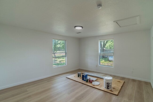 Building Photo - ? Newly Renovated Home in Arlington! ?