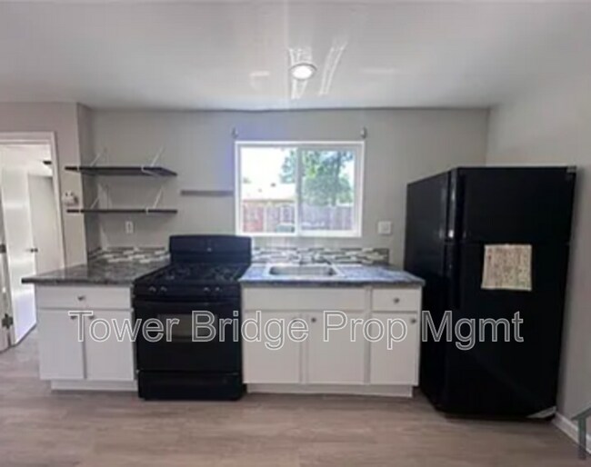 Photo - 4042 1/2 43rd Street Apartment
