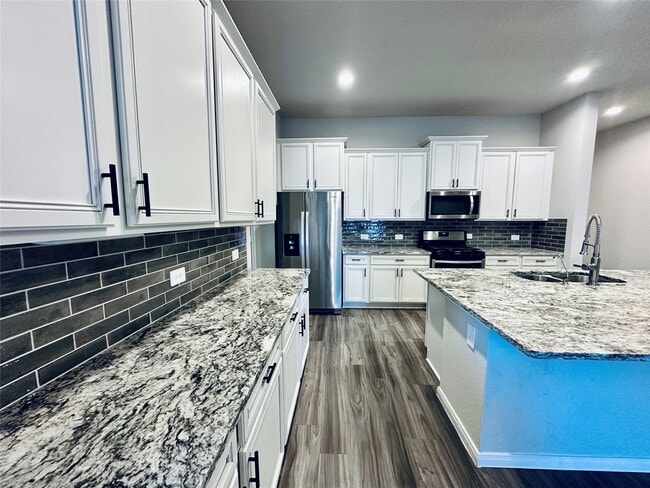 Foto del edificio - 1217 Antelope Passing Dr