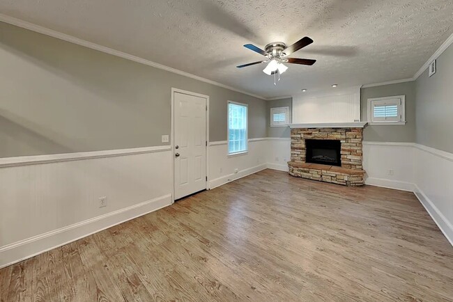 Building Photo - 3246 Bruckner Blvd SW