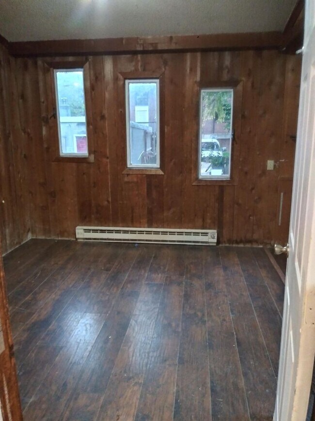 Building Photo - 1022 Marshall Avenue Lancaster, PA 17601