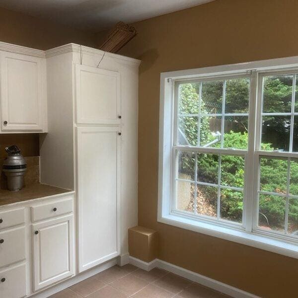 Building Photo - 1624 Longmont Dr