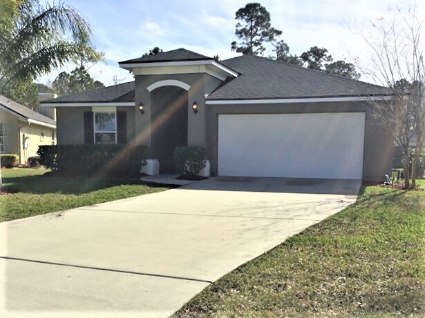 Foto principal - 351 N Twin Maple Road