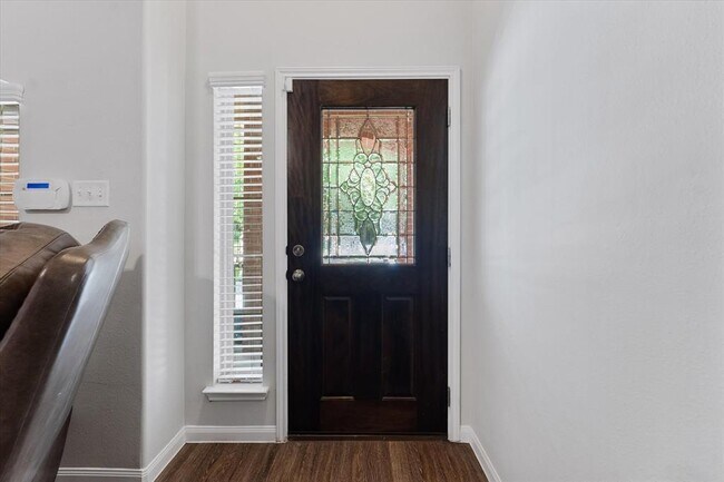 Building Photo - 3615 Spy Glass Hill Dr
