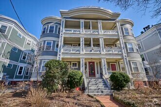 Building Photo - 118 Trowbridge St