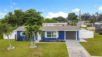 Building Photo - 3095 Pinetree St