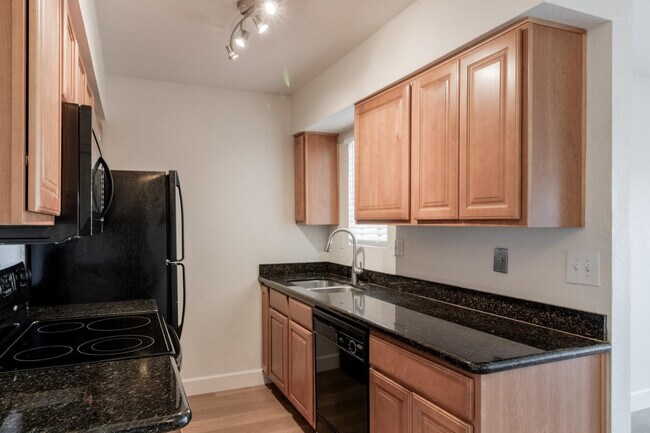 Foto del edificio - 5877 N Granite Reef Rd