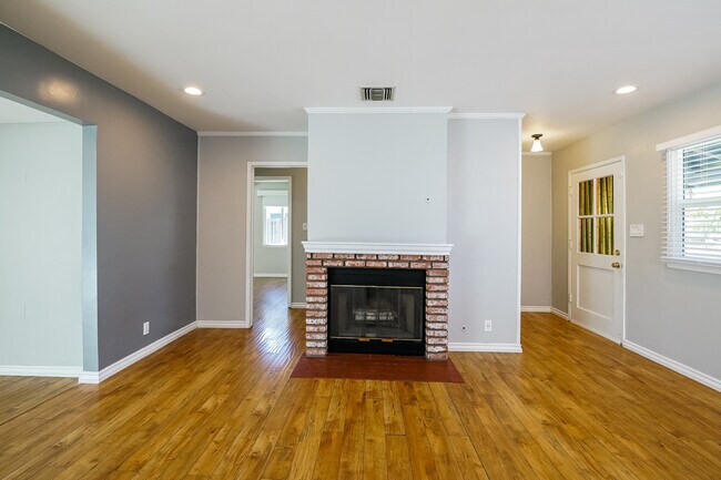 Foto del edificio - 17344 Willard St