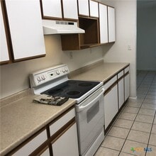 Building Photo - 2744 Heynis N