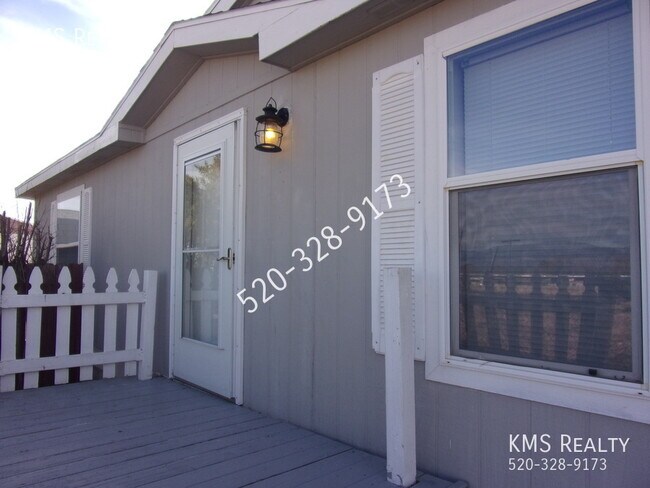 Building Photo - 5737 S Jones Ave