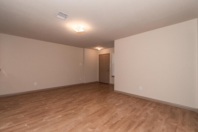 Foto del edificio - 18927 Volga River Dr