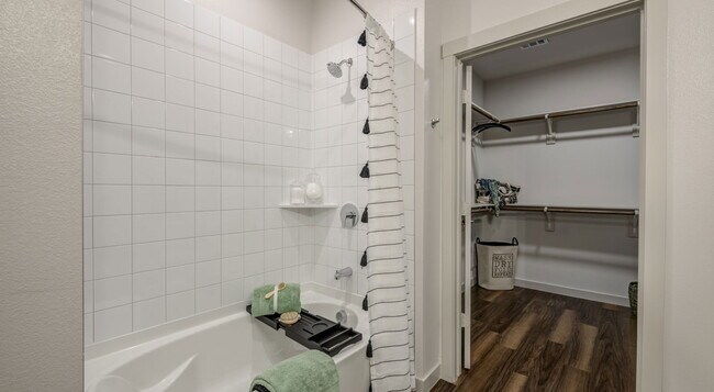 Foto del edificio - 15117 Fishtrap Rd