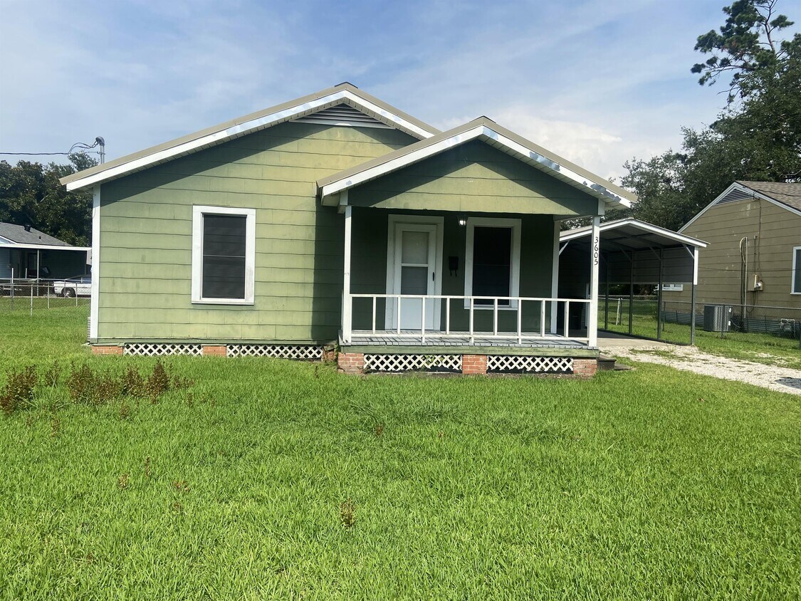 3605 Ernest St, Lake Charles, LA 70605 House Rental in Lake Charles