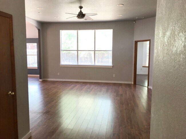 Foto del edificio - 3 br, 2 bath House - 16225 Everglade Lane