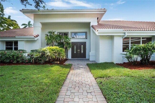 Foto del edificio - 9818 SW 111th Terrace