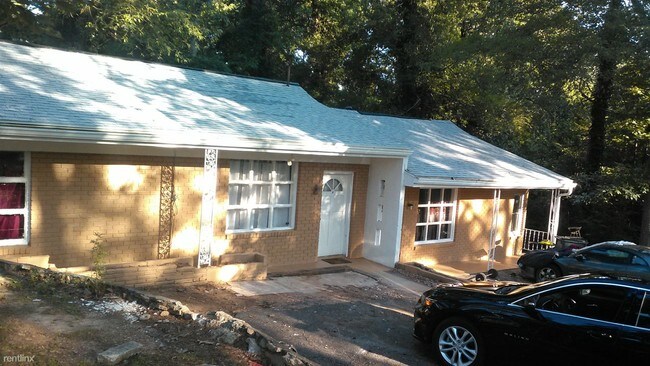 Building Photo - 2 br, 1 bath Duplex - 948 Blair Bridge Rd