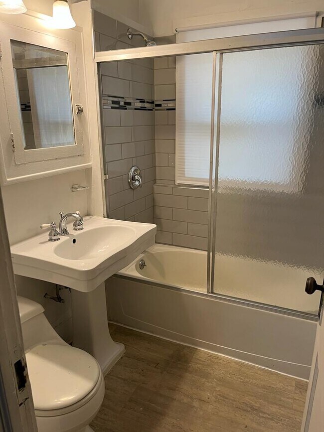 1614 Concordia Ave, Saint Paul, MN 55104 House Rental in Saint Paul