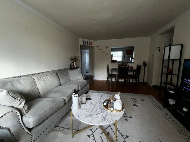 Foto del edificio - 4231 W Nelson St