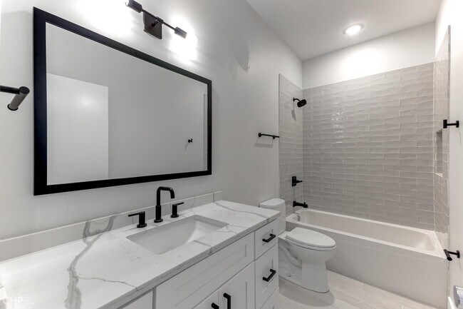 Foto del edificio - 5120 N Winthrop Ave