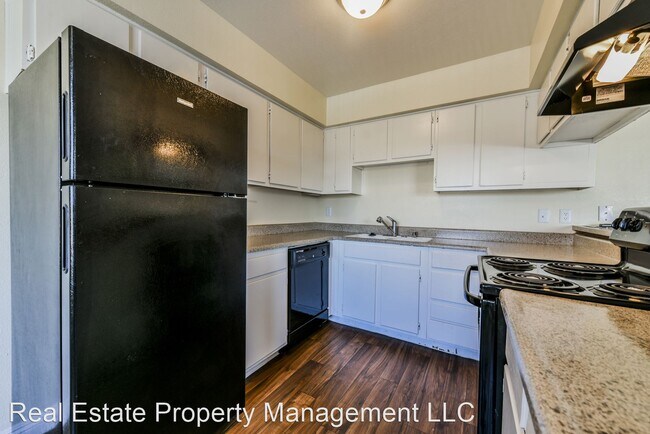 Building Photo - 2 br, 1 bath House - 4930 E OWENS UNIT A