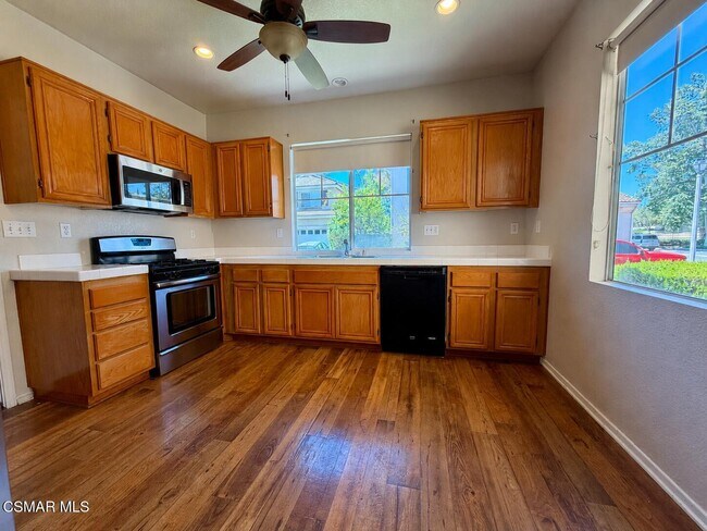 Building Photo - 30845 Grenoble Ct