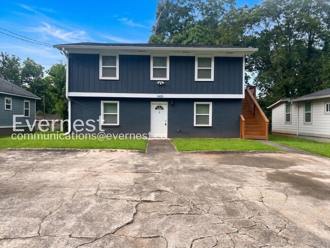 Building Photo - 1408 Lyle Ave
