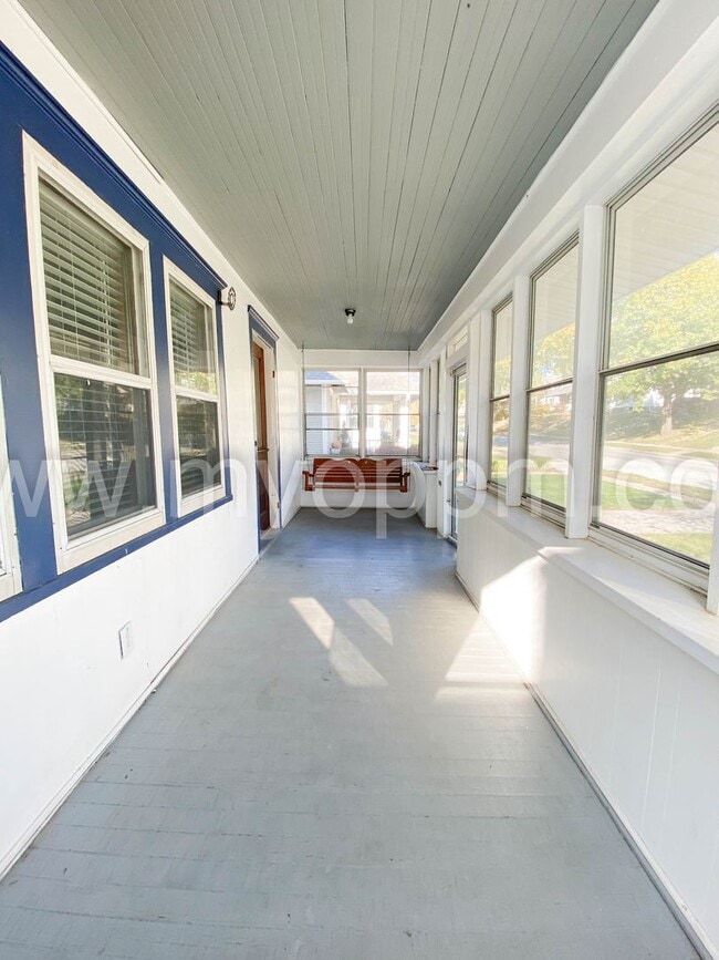 Photo - 2 Bed / 1 .5 Bath Home | Midtown