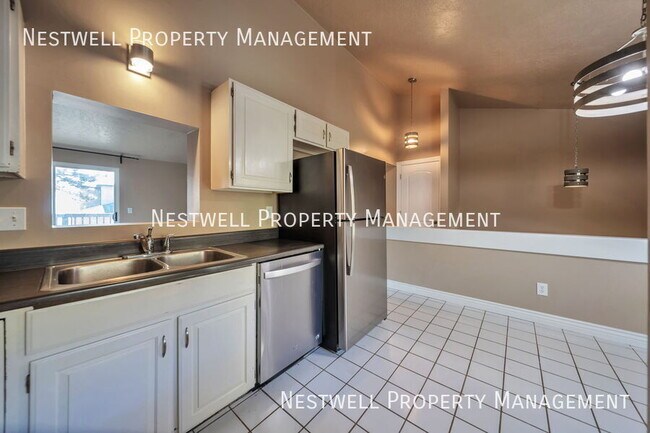Building Photo - 8592 S Wasatch Blvd