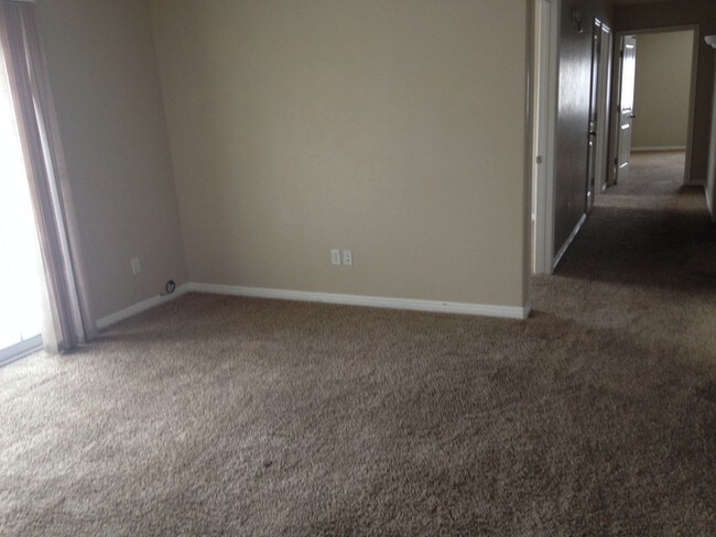 Building Photo - 2290 Cumorah Way