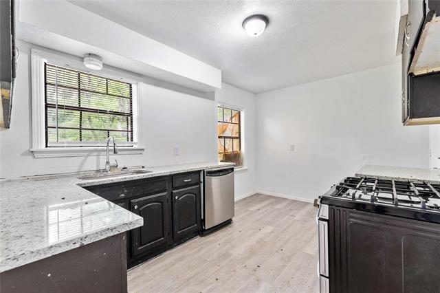 Building Photo - 1423 Celeste Dr