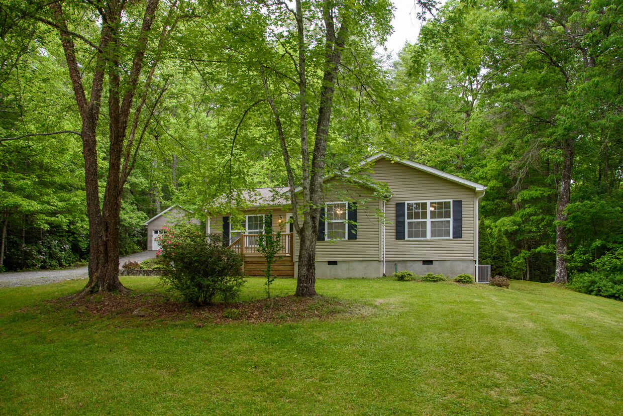 Primary Photo - 34 Sugar Creek Dr