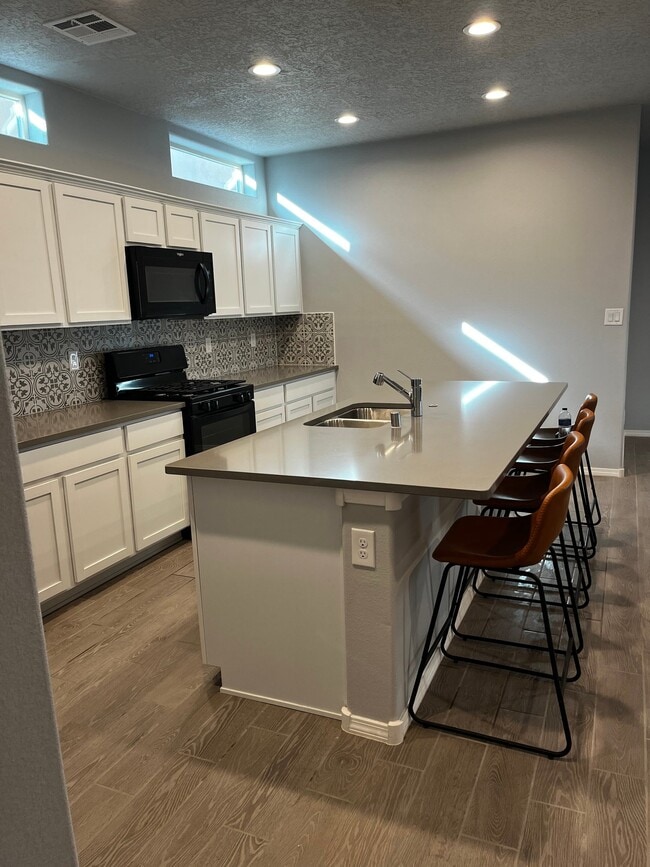 Building Photo - 1518 Tierra Verde Loop