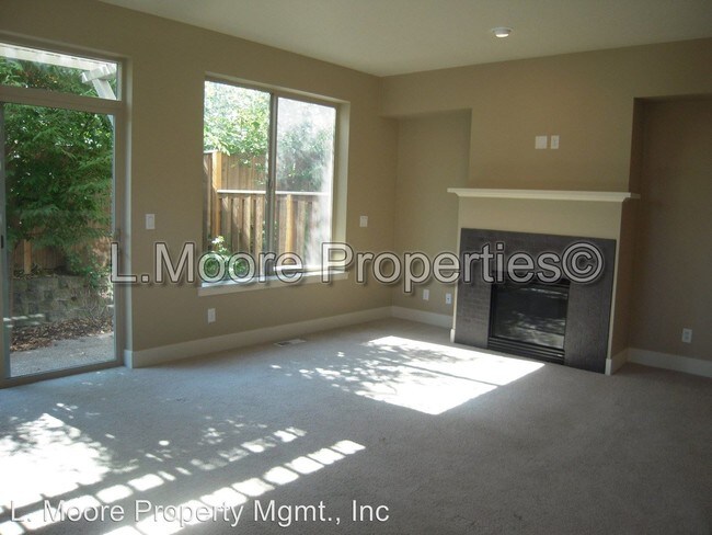Building Photo - 15193 SW Canyon Wren Way