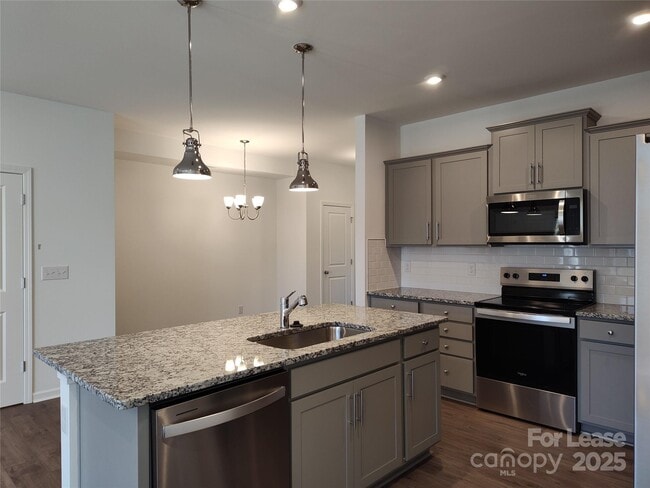 Building Photo - 10033 Guardian Dr