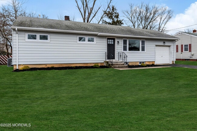 Building Photo - 1230 Dove St