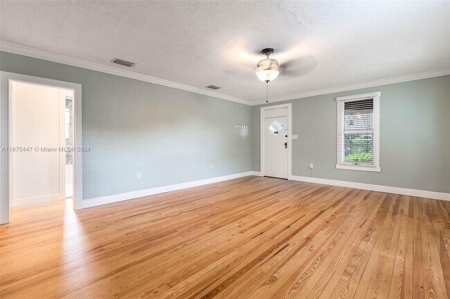 Foto del edificio - 2967 SW 21st St