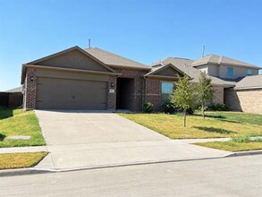 Building Photo - 816 Mallorie Ln