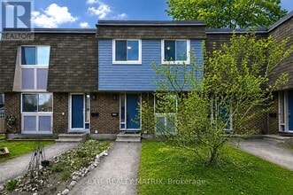Building Photo - 2988 Fairlea Cres