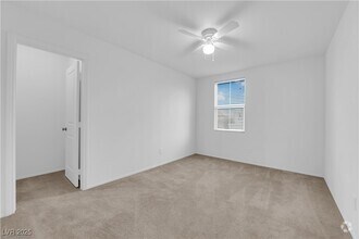 Building Photo - 9734 Cluny Ave