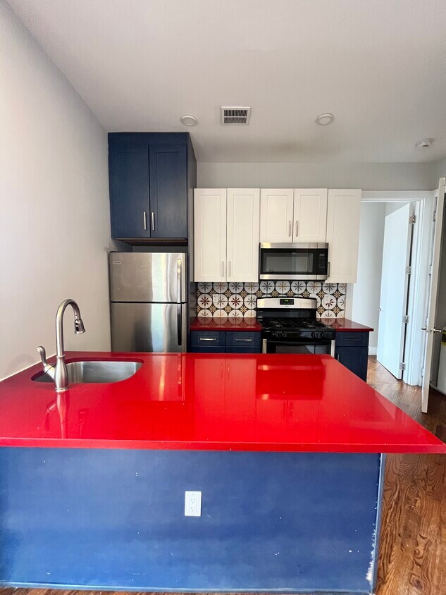 739 Garfield Ave 3B - 735 Garfield Ave