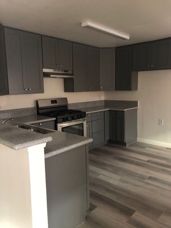 Foto del edificio - 4619 Rosewood Ave