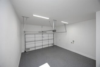 Building Photo - 1911 Lauderdale St