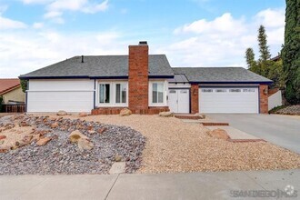 Building Photo - 10456 La Morada Dr