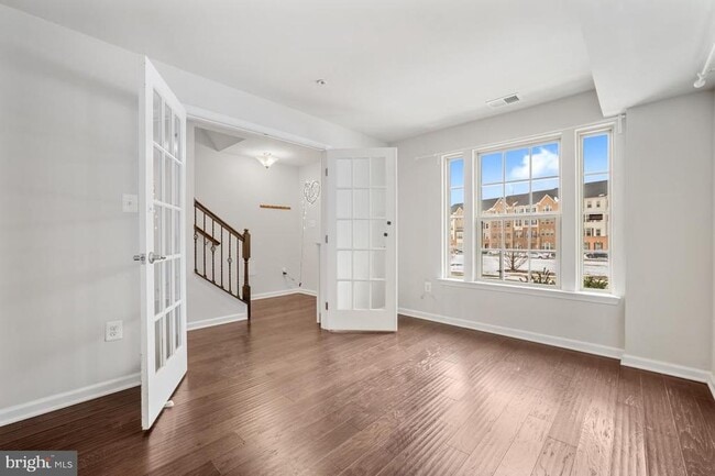 Foto del edificio - 13634 Crossbill Aly