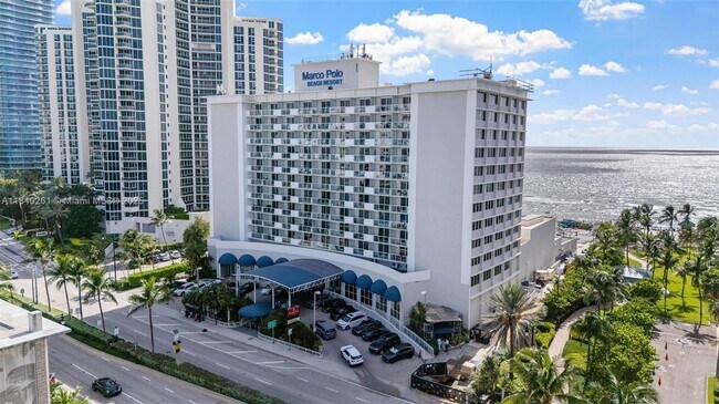 Foto del edificio - 19201 Collins Ave