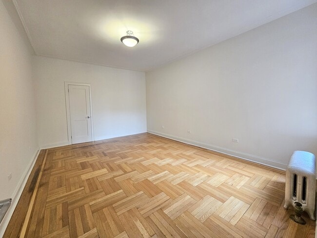 Building Photo - 652 W 163rd St