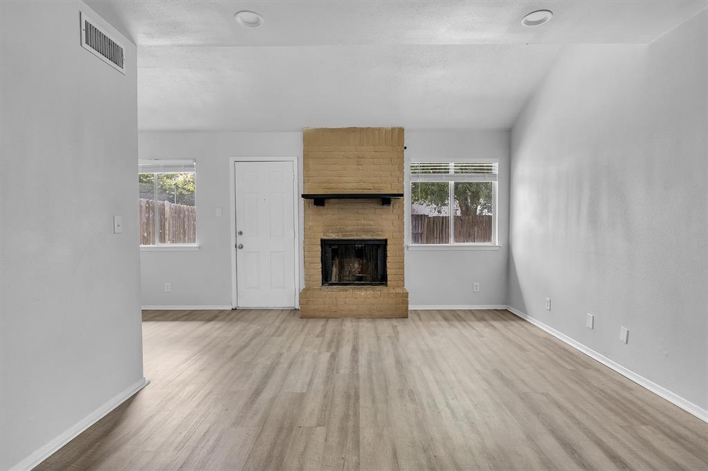 Foto principal - 2414 B Patrick Henry St