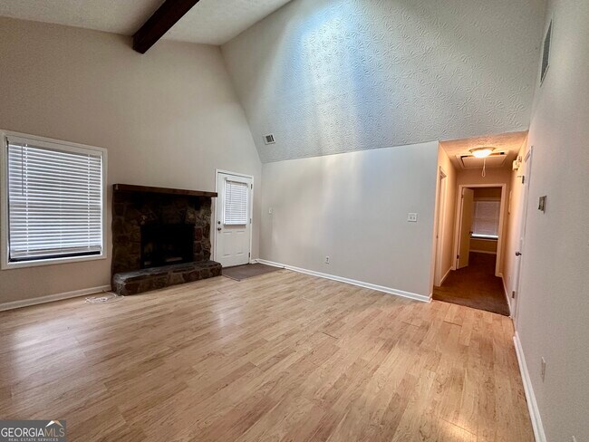 Foto del edificio - 1485 S Diane Ct